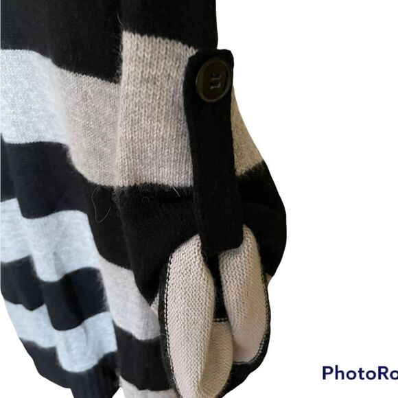 Soft & Fuzzy Striped Sweater Top, Small, Size 6 US, 10 UK - Picture 2 of 5